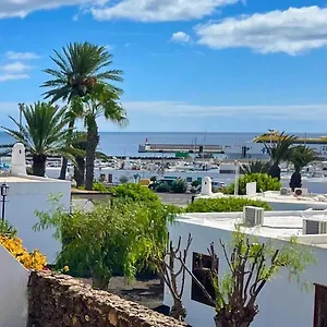  Apartahotel La Casa Del Mar The Sea House España